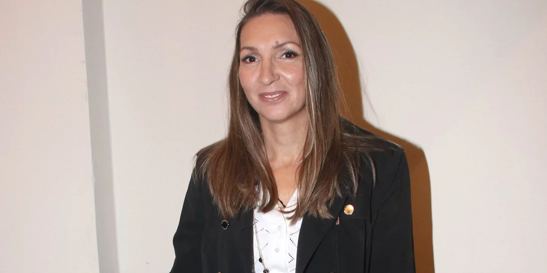 H Φανή Χαλκιά σε μία σπάνια δημόσια εμφάνιση με τα παιδιά της και τον γοητευτικό της σύζυγο, Λούη Καραμάνο