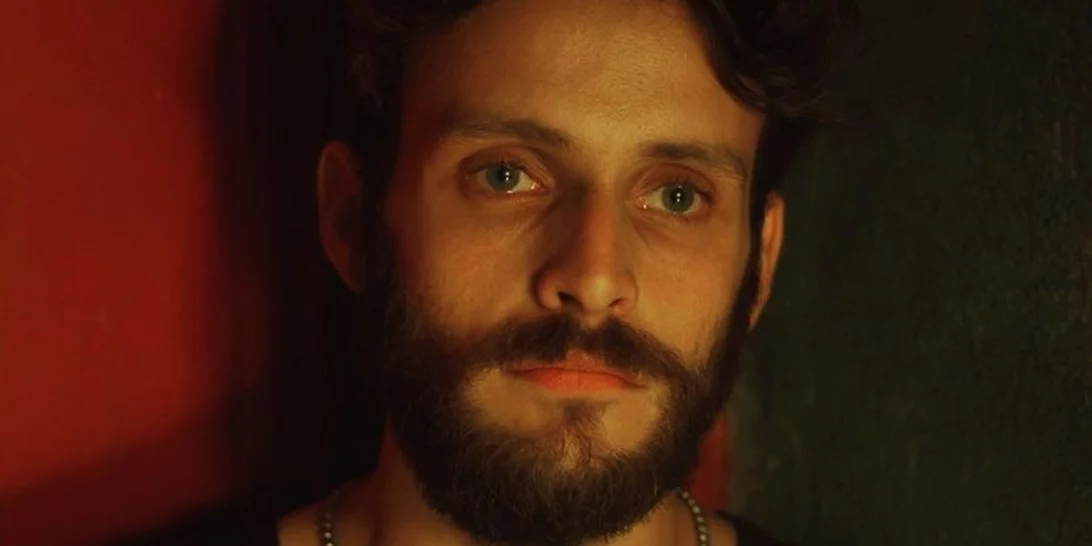 Γιώργος Μπένος | "Η σκηνή που με δυσκόλεψε περισσότερο στο "Maestro" ήταν αυτή της βίας, ξέσπασα σε κλάματα, σταμάτησα το γύρισμα"