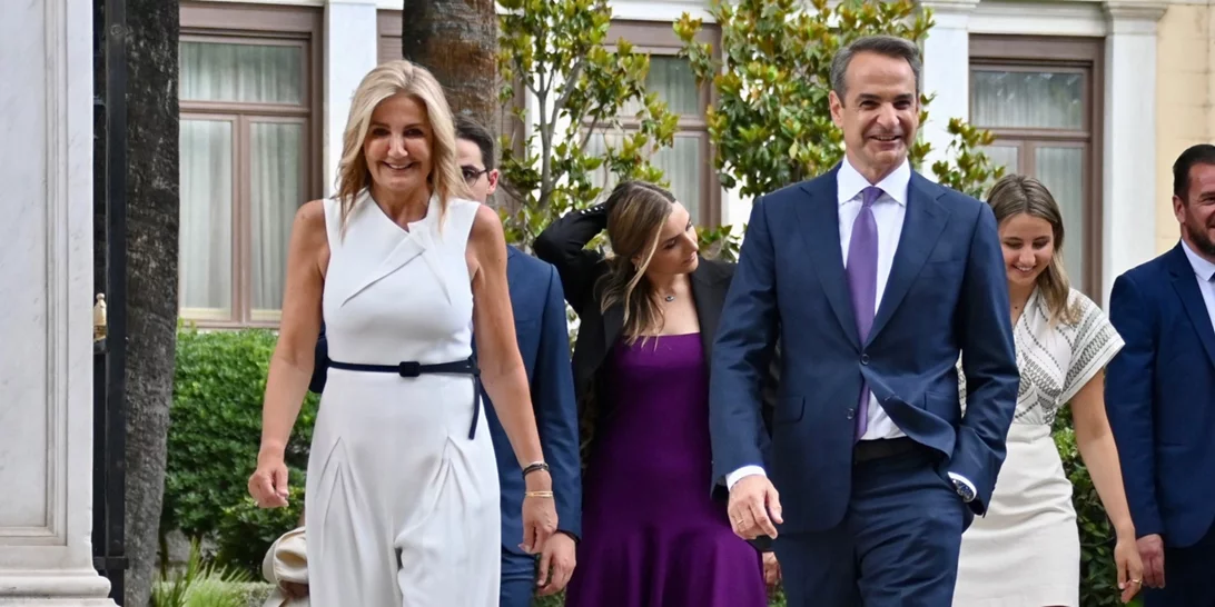 "Είσαι το στήριγμα μου…" | Η Μαρέβα Γκραμπόφσκι Μητσοτάκη έχει τα γενέθλιά της και ο Κυριάκος Μητσοτάκης της ευχήθηκε με μία φωτογραφία