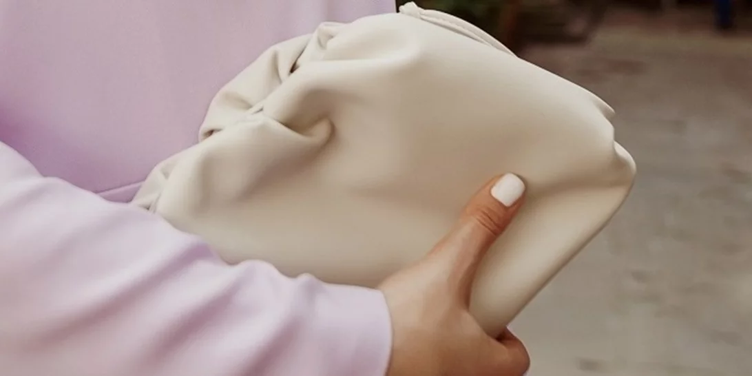 Μπήκε ο Απρίλιος | 10 ανοιξιάτικα μανικιούρ για να διαλέξεις τι θα κάνεις αυτόν το μήνα στα νύχια σου