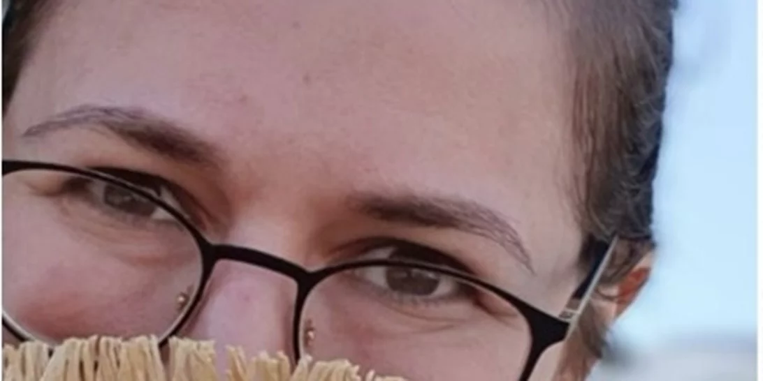 Μαρία Τσάλλα | Πίεζε για την εγγραφή της στο δημοτολόγιο Αλιβερίου - Πού εστιάζουν οι έρευνες για τη Ρωσίδα κατάσκοπο