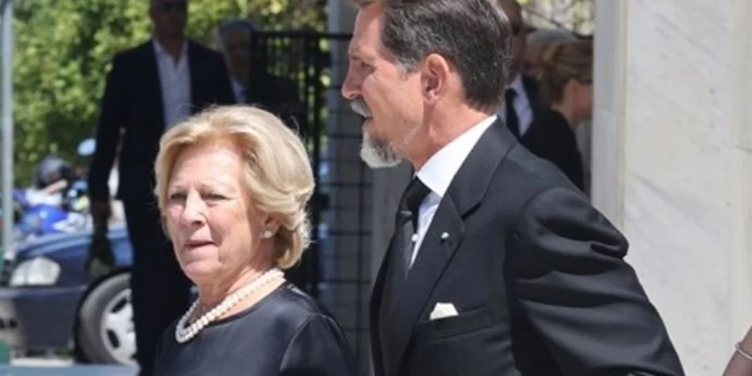 Μαρί Σαντάλ | Με την πεθερά της Άννα Μαρία στο Α΄Κοιμητήριο Αθηνών