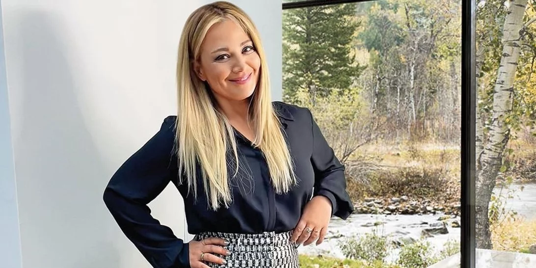 Στο δερματολόγο η Νάνσυ Ζαμπέτογλου | Η θεραπεία που κάνει την επιδερμίδα της να λάμπει