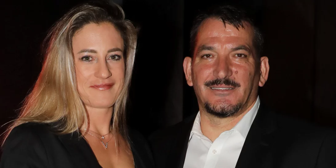 Αφροδίτη Σκαφιδά | Η σπάνια και εντυπωσιακή δημόσια εμφάνιση στο πλευρό του αγαπημένου της συντρόφου, Πύρρου Δήμα