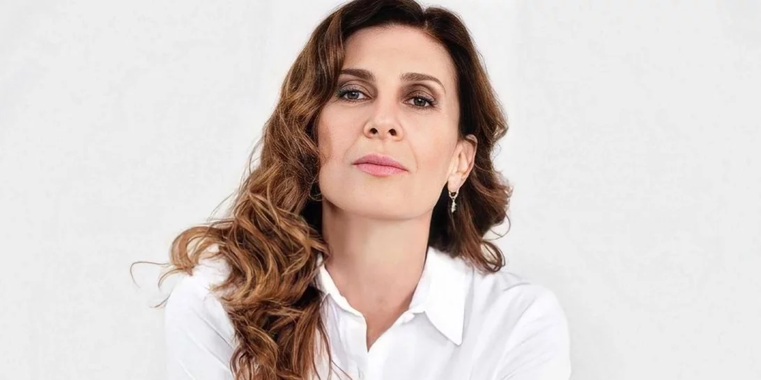 Κατερίνα Διδασκάλου | "Δε θα ξεχάσω ποτέ τα βλέμματα των παιδιών μου όταν έφευγα για το θέατρο..."