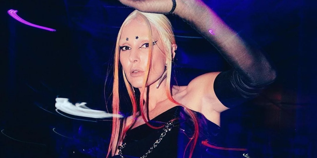 Τάμτα | "Βγήκα από το παράθυρο και κοίταζα πάνω μήπως με δουν εξωγήινοι και με πάρουν"