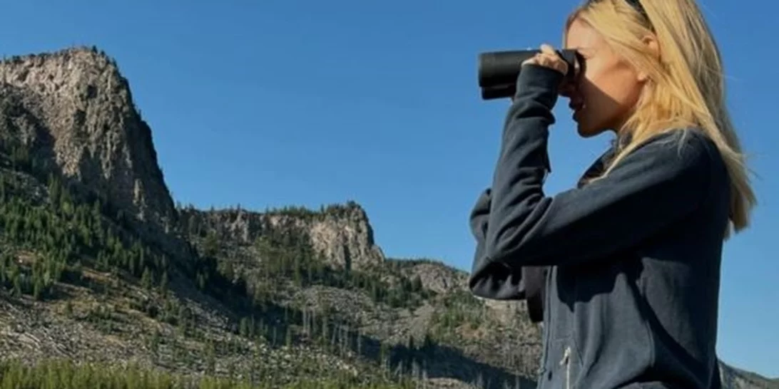 Η  Δούκισσα Νομικού φωτογραφίζει τον Σάββα και την Αναστασία στη Μοντάνα των ΗΠΑ
