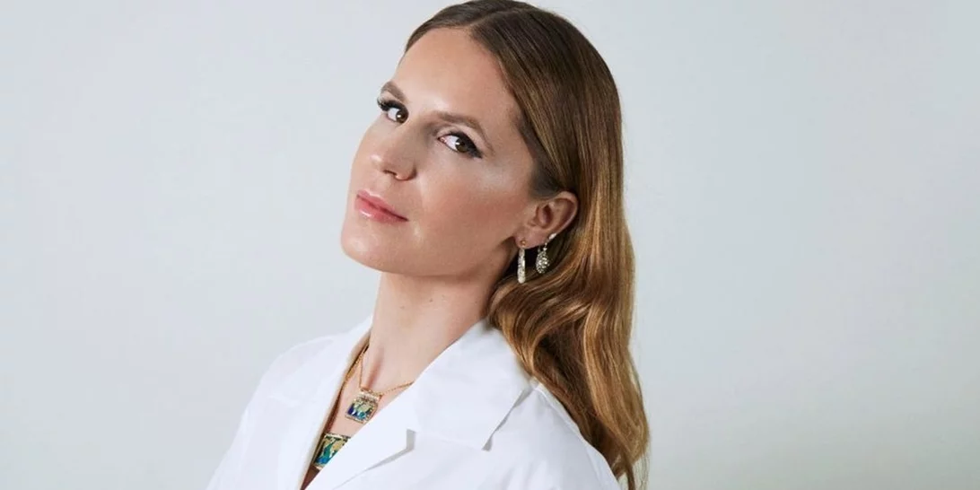 Ευγενία Νιάρχου | Οι μαγευτικές διακοπές στην Ελλάδα και η επίσκεψη στην Παναγία της Τήνου