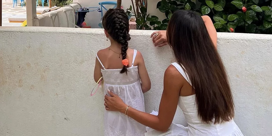 Η Ήβη Αδάμου και η κόρη της, Ανατολή, φόρεσαν matching outfits και έβγαλαν τις πιο χαριτωμένες φωτογραφίες