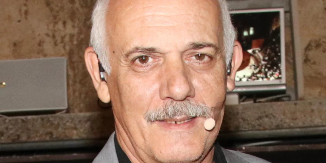 Γιώργος Κιμούλης για Ζέτα Δούκα | "H καταγγέλλουσα δεν διστάζει να τοποθετήσει στην ίδια βαθμίδα το έγκλημα του βιασμού και το έγκλημα της εξύβρισης""