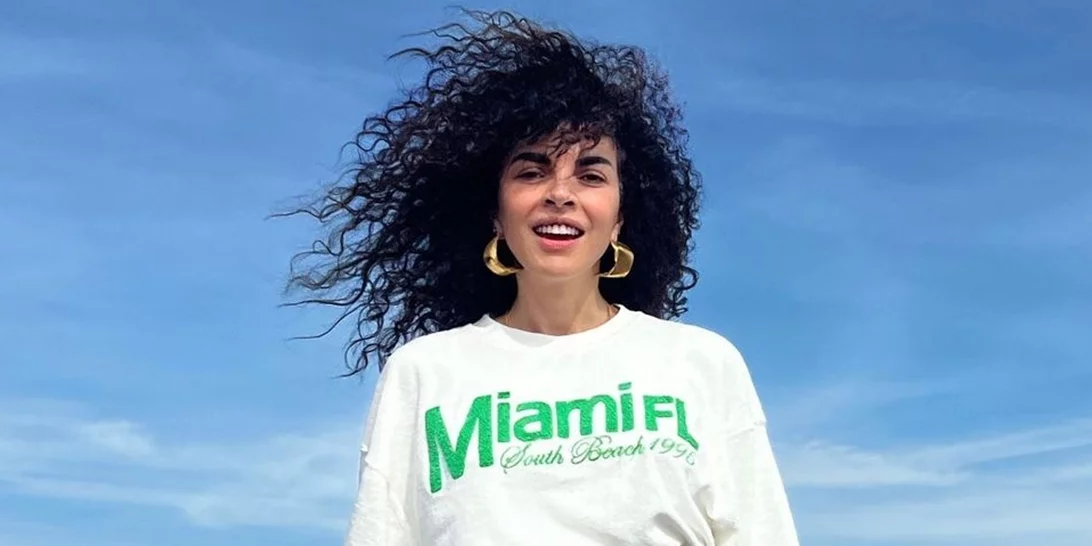 Καλλίγραμμη και ανέμελη | Η Μαρία Σολωμού μόλις φόρεσε το πιο σέξι λεοπάρ μπικίνι και φωτογραφήθηκε με τη διάθεσή της στα ύψη