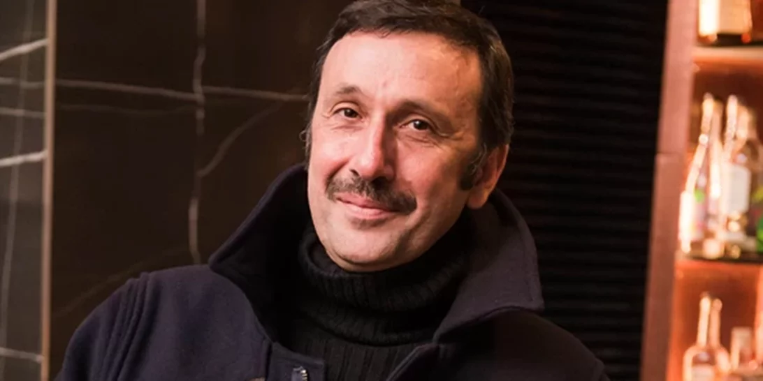 Ο Ρένος Χαραλαμπιδης απαντά για το σεξιστικό σχόλιο στην Τζένη Μελιτά | "Θα ήθελα να είσαι υπεύθυνη για να ολοκληρώσω"