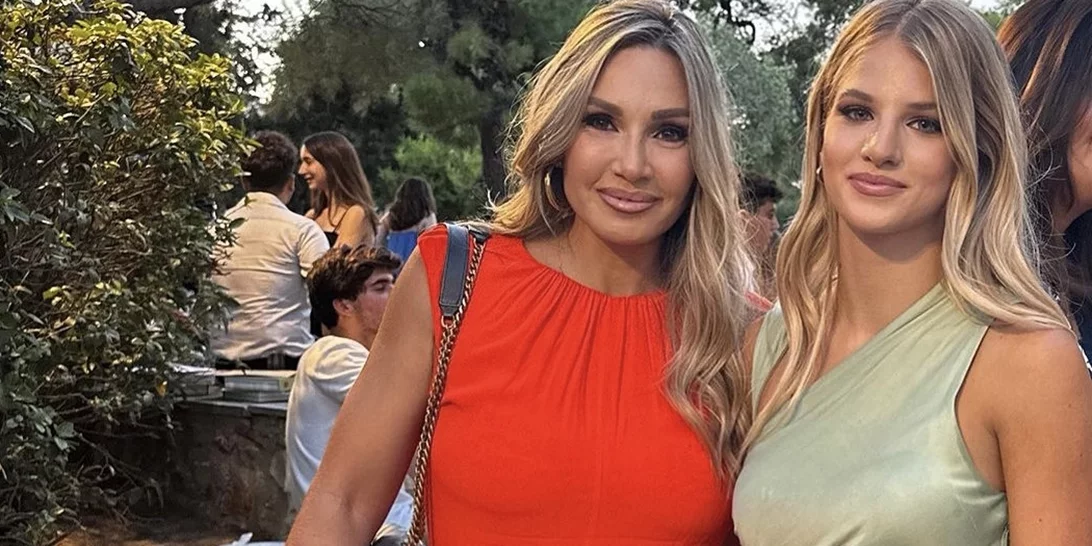 Άννα Μαρία Ίβιτς | Η κόρη της Ελένης Πετρουλάκη πήγε στην αποφοίτησή της με το φόρεμα που φορούσε η μητέρα της στη βάπτισή της