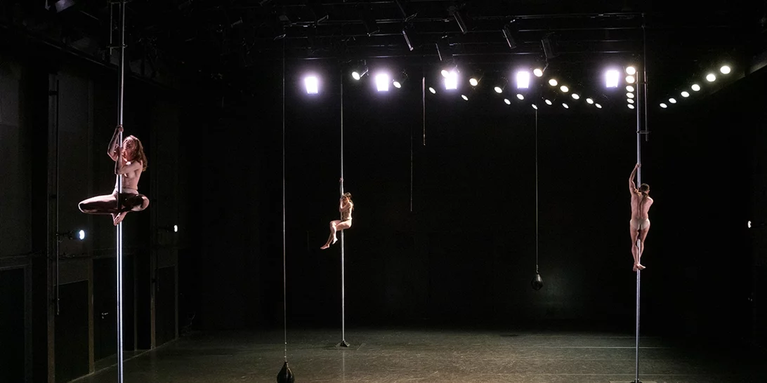 ''Αγρίμι'' | Η Λενιώ Κακλέα επιστρέφει στο Φεστιβάλ Αθηνών Επιδαύρου με μία εντυπωσιακή παράσταση