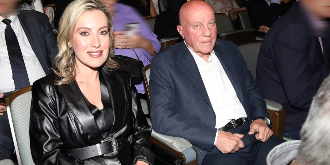 Η απάντηση της Πόπης Δομάζου μετά την αιχμηρή ανάρτηση των αδελφών της