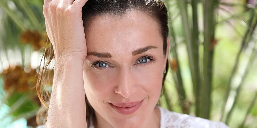 Η Κάτια Ζυγούλη με μπικίνι και φουσκωμένη κοιλίτσα | Οι σπάνιες φωτογραφίες από την πρώτη της εγκυμοσύνη, το 2008