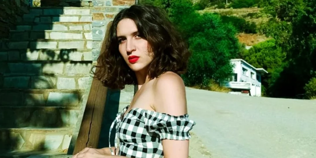 Όλγα Σκιαδαρέση | Όλες οι φορές που μας έδειξε το καλλίγραμμο σώμα της μέσα από τις πιο καλαίσθητες φωτογραφίες