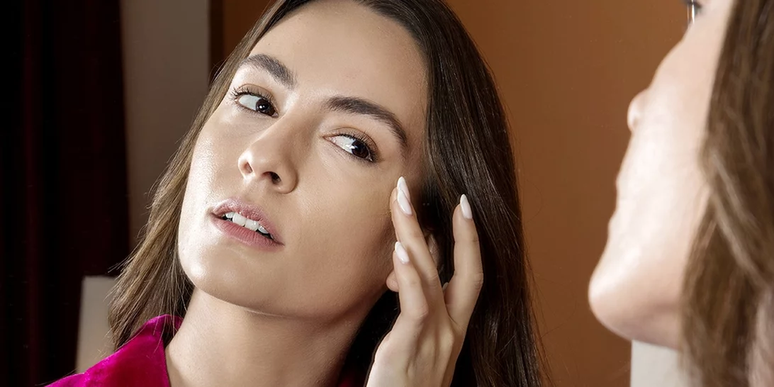 Τα μυστικά των it girls για επιδερμίδα τόσο λεία που μοιάζει με φίλτρο