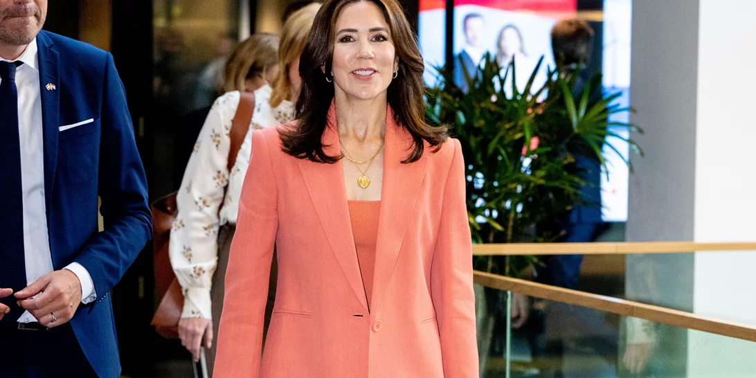 Πριγκίπισσα Mary της Δανίας | Η εμφάνιση με κοστούμι Massimo Dutti