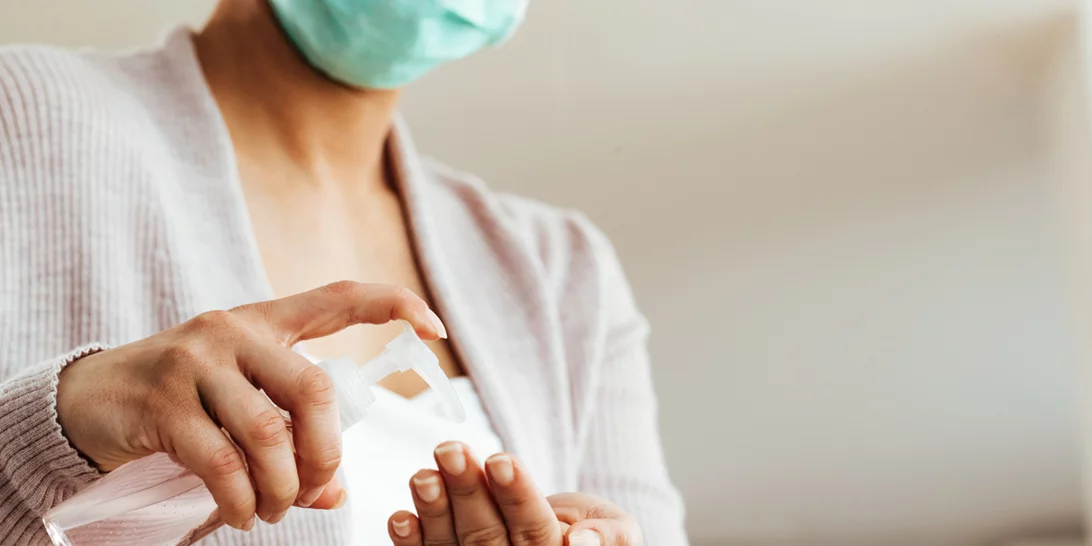 Κορονοϊός | Αυξήθηκε η θετικότητα, 125% πάνω οι διασωληνώσεις, άνοδος 41% στις εισαγωγές