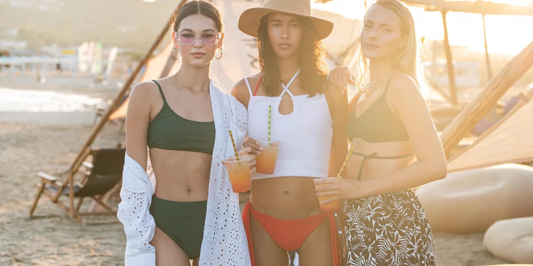 Let the Party begin | Η καλοκαιρινή καμπάνια της Pink Woman σε βάζει σε party mood