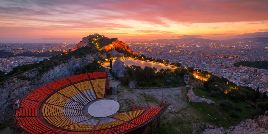 Δημοτικό Θέατρο Λυκαβηττού | Mία ιστορική συναυλία του Σταύρου Ξαρχάκου