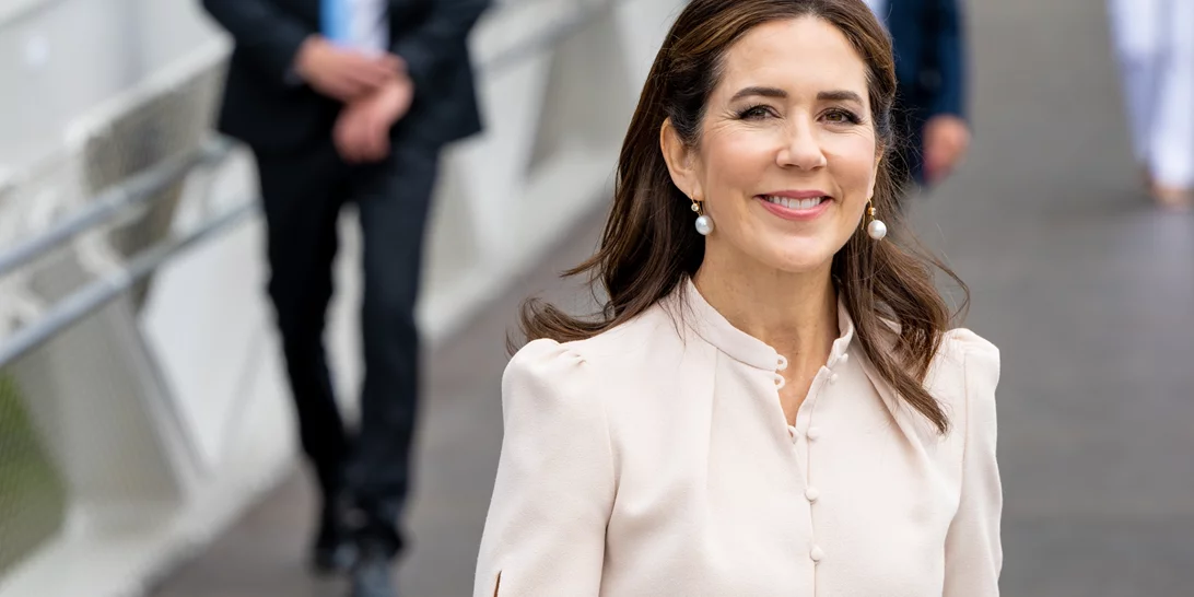 Τα looks της βασίλισσας Mary από την περιοδεία της στη Δανία είναι το style inspo που χρειάζεσαι για το φθινόπωρο
