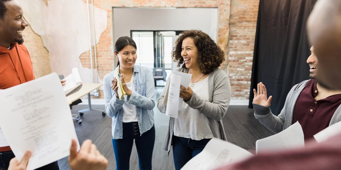 Δημοτικό Θέατρο Πειραιά | Κύκλος δράσεων - ''Μικρές ανθρώπινες γεωγραφίες''