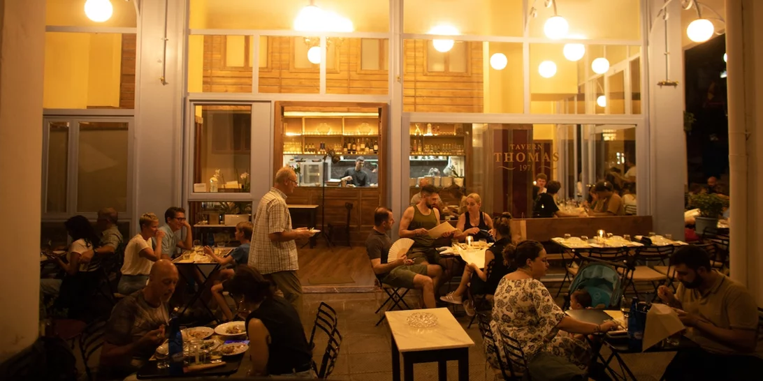 ''Thomas 1971 Tavern'' | Κουζίνα που ξυπνά μνήμες στο Κουκάκι
