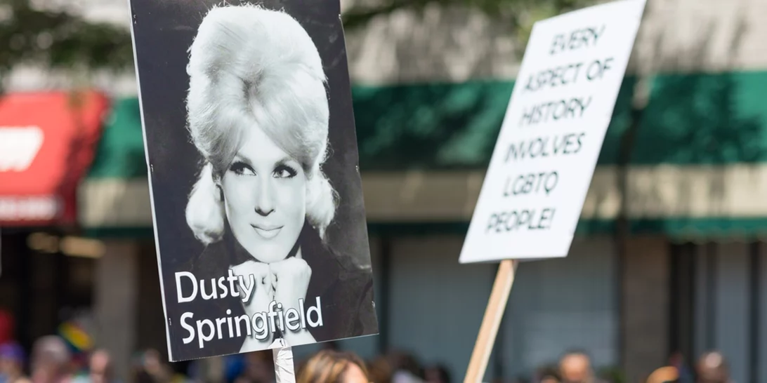 Ποια είναι η Dusty Springfield που τιμά σήμερα η Google;