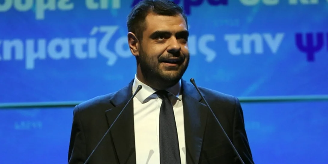 Παύλος Μαρινάκης | Πατέρας για πρώτη φορά ο κυβερνητικός εκπρόσωπος