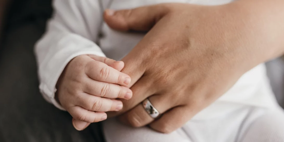 Η προγεννητική έκθεση των εμβρύων στην ατμοσφαιρική ρύπανση επηρεάζει τα μωρά μετά τη γέννησή τους