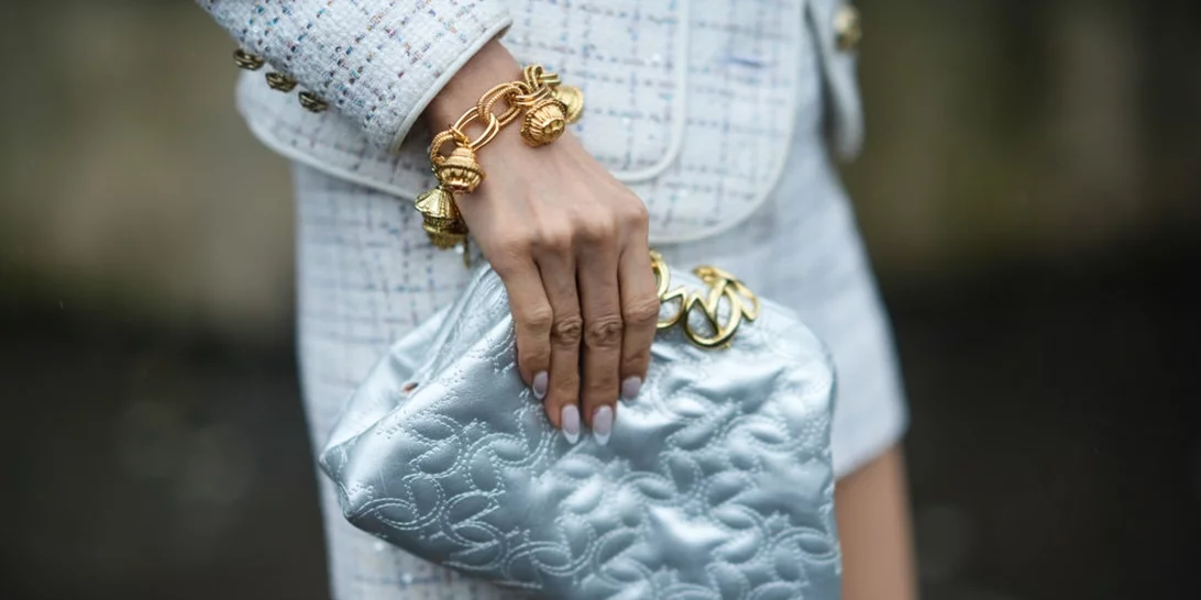 Do it like a French Girl | Τα 3 χρώματα νυχιών που λατρεύουν οι Γαλλίδες φέτος το χειμώνα