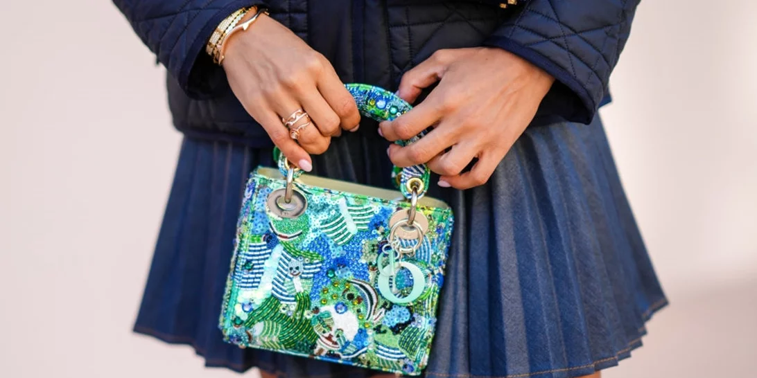 Coconut nails | Η κομψή τάση μανικιούρ που έχει ήδη αντικαταστήσει τα "strawberry milk nails"