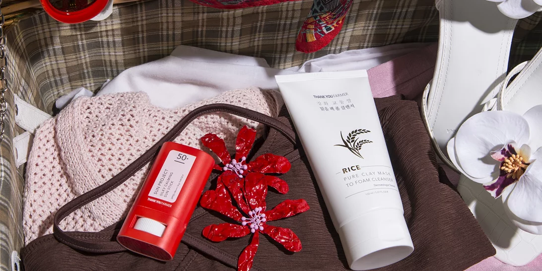 Καλοκαιρινή λίστα για ολιγοήμερες διακοπές | Τα multi-tasking προϊόντα ομορφιάς που πρέπει να πάρεις μαζί σου