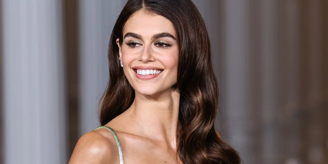 Party glam | Δημιούργησε το πιο σταθερό, γιορτινό makeup με μόλις 3 προϊόντα