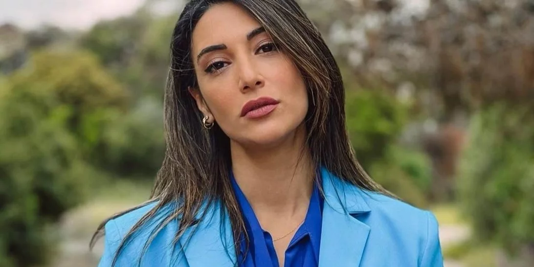 Ευγενία Σαμαρά | Ποζάρει με μπικίνι από την συλλογή της Χριστίνα Κοντοβά και "κόβει" την ανάσα