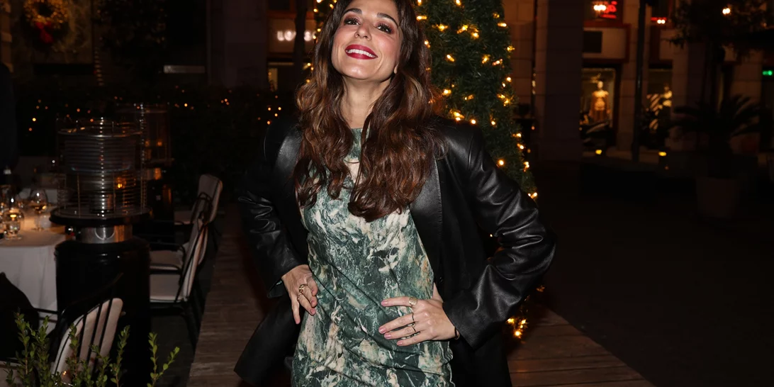 Το τζιν που χρειάζεται κάθε μαμά στην γκαρνταρόμπα της είναι αυτό της Κατερίνας Παπουτσάκη