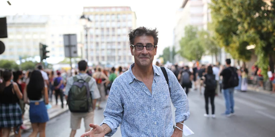 Ορέστης Ανδρεαδάκης | "H Jolie είναι ξινούλα και ο De Niro δεν μιλάει στις συνεντεύξεις του"