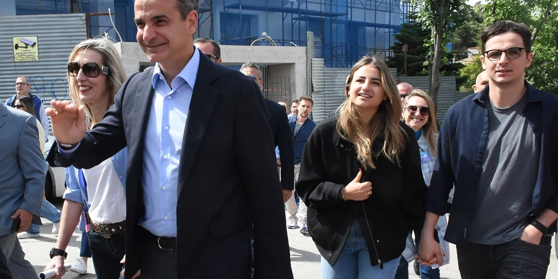 Live blog για τις εκλογές 2023 - Το exit poll: ΝΔ 36-40%, ΣΥΡΙΖΑ 25-29%, ΠΑΣΟΚ 9,5-12,5%, έκπληξη με Πλεύση Ελευθερίας