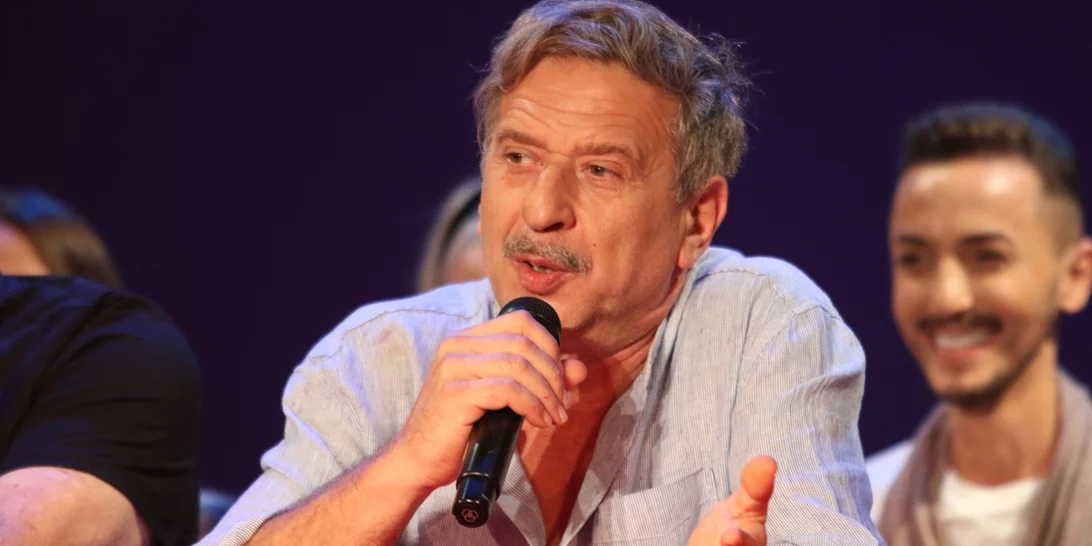 Κώστας Κόκλας | Η σπάνια δημόσια εμφάνιση με τον γιο του, Δημήτρη, και η απίστευτη ομοιότητα