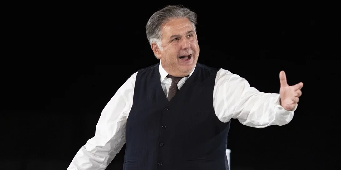 Το ξέσπασμα επί σκηνής του Ιεροκλή Μιχαηλίδη για τον Στέλιο Ρόκκο: "Γιατί ένας δεν έγραψε μια κουβέντα γι' αυτό; Ντρέπομαι"