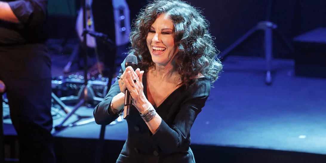 Ελευθερία Αρβανιτάκη | Σε σπάνιο "κλικ" σε ηλικία 31 ετών το καλοκαίρι του 1988