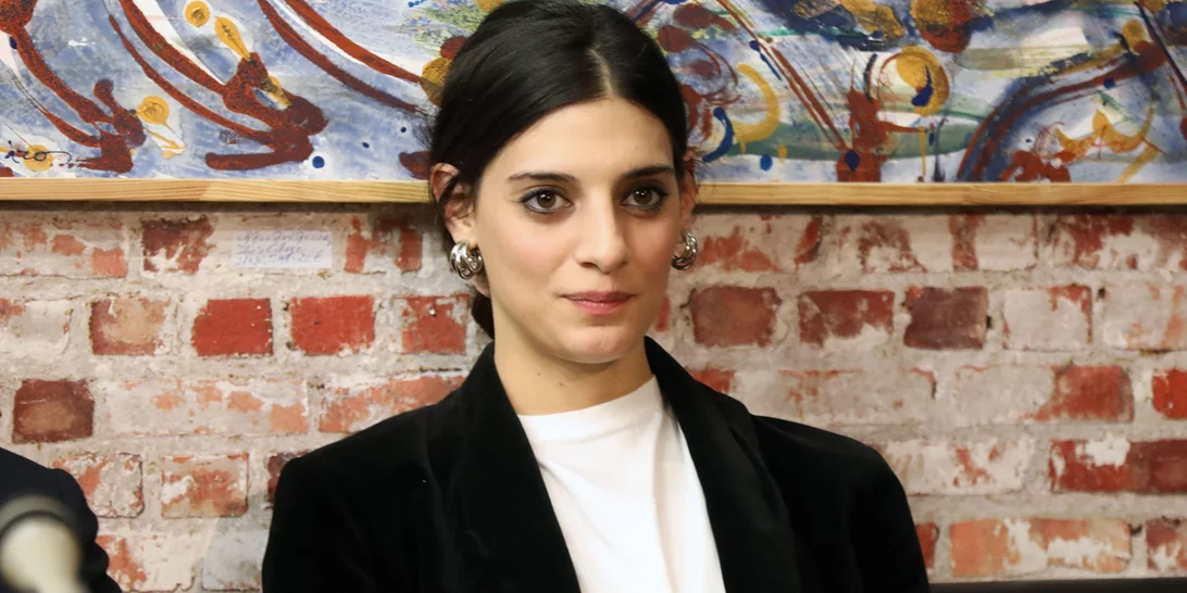 Θανάσης Τότσικας | Ο σύντροφος της Χριστίνας Χειλά Φαμέλη σε μία σπάνια δημόσια εμφάνιση με τον αδερφό του, Αποστόλη Τότσικα