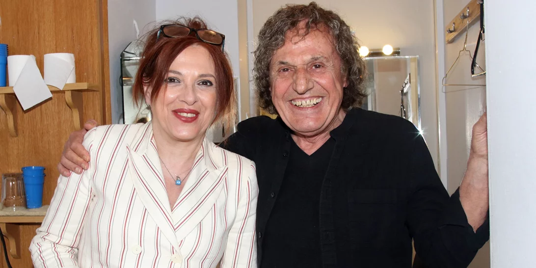 Η Νικολέττα Παπακωνσταντίνου σε μία σπάνια φωτογραφία με τους γονείς της, Ελένη Ράντου και Βασίλη Παπακωνσταντίνου