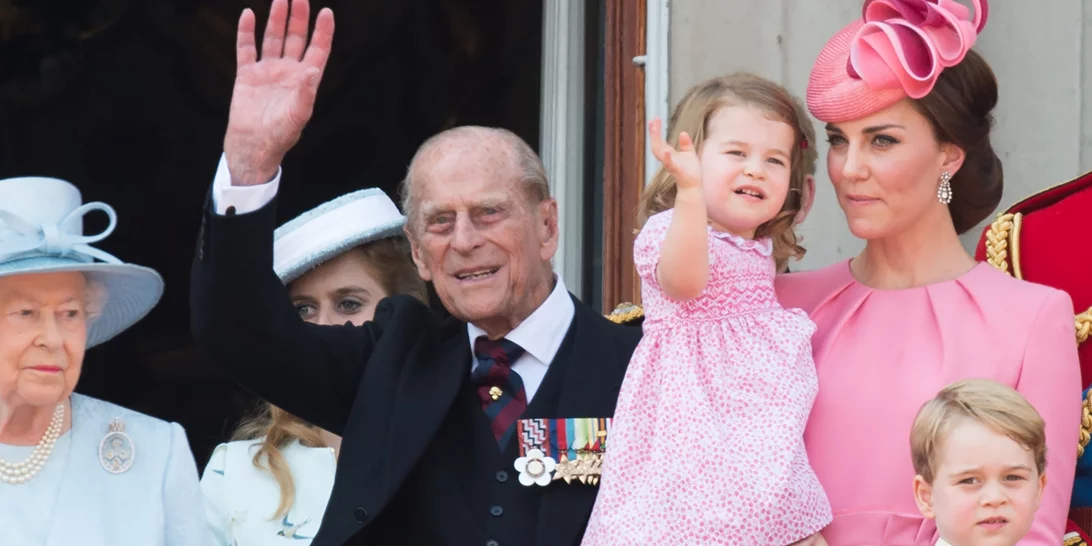 To ξέσπασμα της Charlotte | Η Κate Middleton προσπαθεί να ηρεμήσει την 2 ετών πριγκίπισσα σε ένα σπάνιο βίντεο