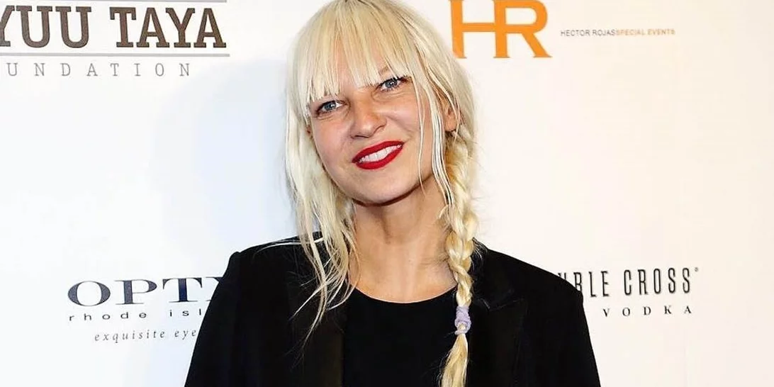 Sia | "Είμαι στο φάσμα του αυτισμού, και είμαι σε ανάρρωση. Για 45 χρόνια ήμουν κάπως"