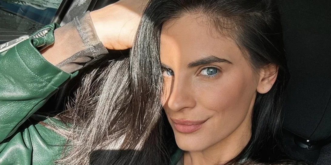 Η Χριστίνα Μπόμπα υιοθέτησε το αγαπημένο χτένισμα των Σκανδιναβών fashionistas