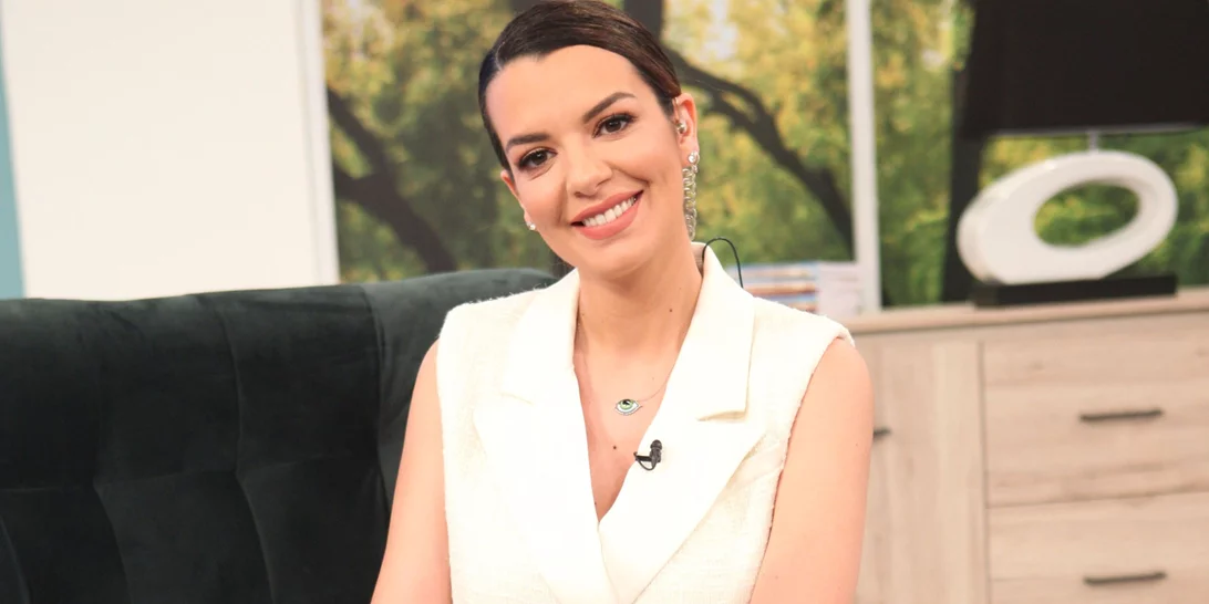 Η Νικολέττα Ράλλη μαγειρεύει ό,τι έχει στο ψυγείο της σε μία απολαυστική συνταγή