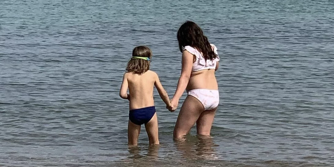 Η Αέλια και ο Αρίωνας είναι τα πιο αγαπημένα αδέρφια | Ο Κρατερός Κατσούλης πήγε για ελεύθερο κάμπινγκ με τα παιδιά του δημοσιεύοντας τις πιο γλυκές φωτογραφίες